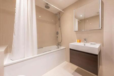 Queensgate Court - 261