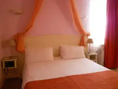 Hôtel Le Médiéval - 55