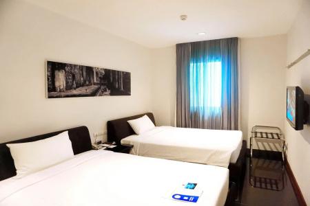 S33 Compact Sukhumvit - 41