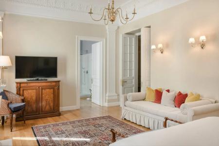 Noble Suites - 161