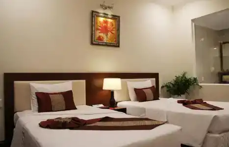 Dong Khanh - 70
