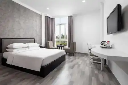 King Grand Boutique - 2
