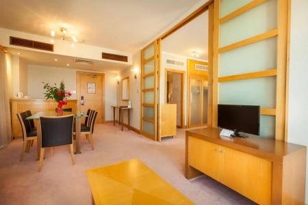 Crown Resorts Horizon - 4