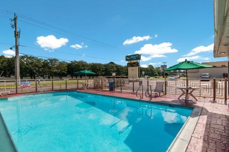 Quality Inn Little Creek - 14