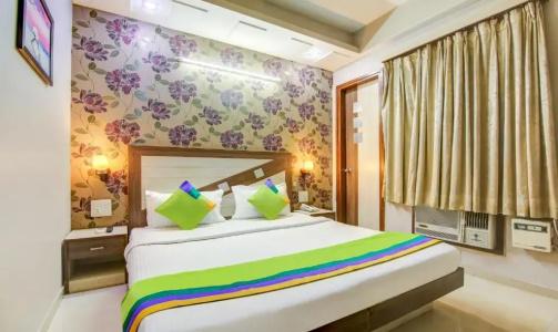 Treebo Trend Rockwell Plaza Karol Bagh - 29