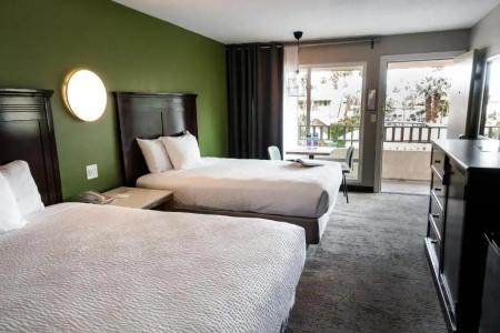 Vagabond Inn - 41