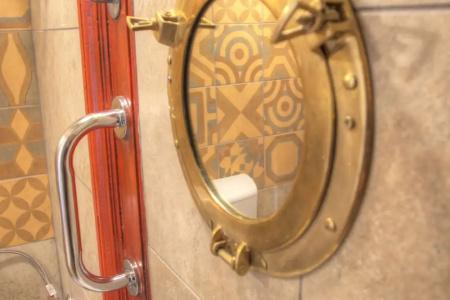 Lavender Circus Hostel, Doubles & Ensuites - 23