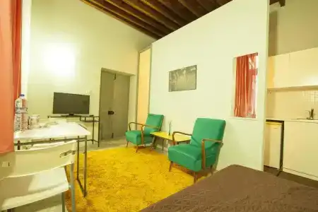 St. Lazaros Studios - 8
