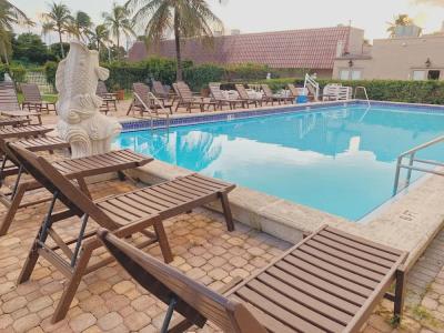 Miami Gardens Inn & Suites - 11