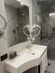 iHs Milano Bocconi - 28