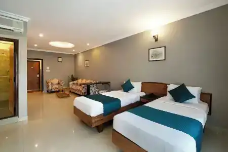 Cross Roads Inn - 11
