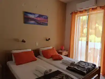 Eri Studios - 76