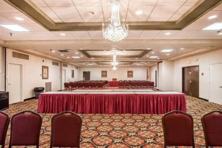 Clarion Inn - 19