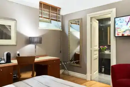 Principe Torlonia - a Member of Elizabeth Hotel Group - 37