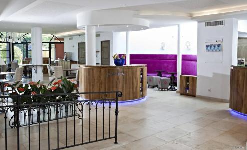 Best Western Plus Le Lavarin - 0