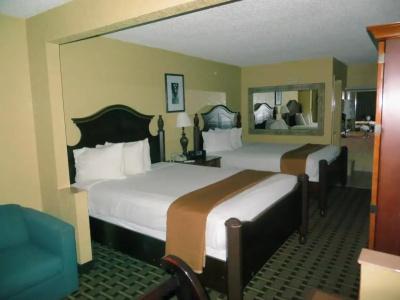 TraveSuites by Wyndham East Gate Orange - 34