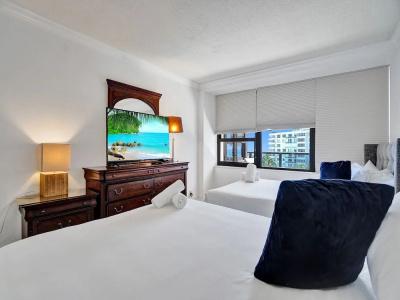 The Alexander All Suites - 55