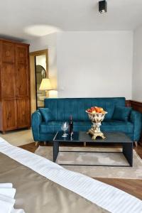 Elegant Lux - 73