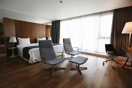 Holiday Inn Тбилиси - 40