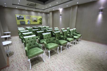 Grand Corner Boutique - 10