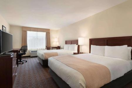 Days Inn by Wyndham Airport - 15