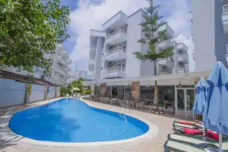 Blue Wave Suite - 19