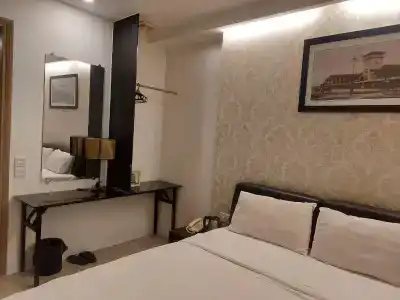 Viola Ho Chi Minh - 26