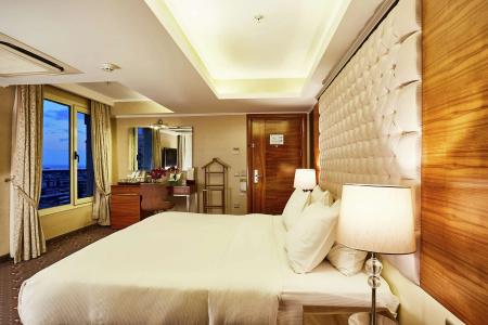 DoubleTree by Hilton Izmir - Alsancak - 6