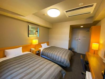 Route-Inn Shin-Shirakawa Eki Higashi - 4