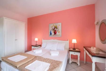 Stamatakis Boutique Studios - 145