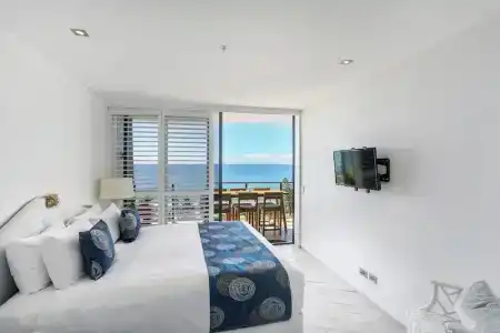 Ambience on Burleigh Beach - 121