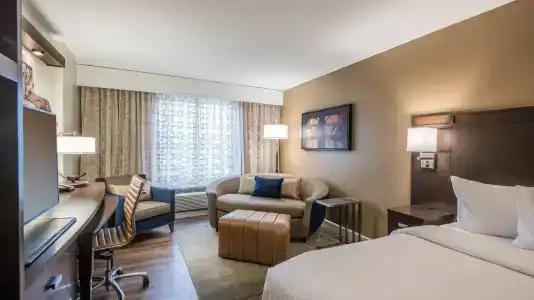 Courtyard by Marriott Charleston Historic District - 24