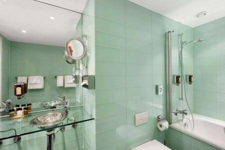 Ramada Encore by Wyndham Geneva - 7