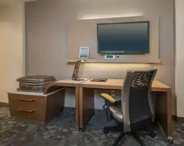 Courtyard by Marriott Queretaro - 3