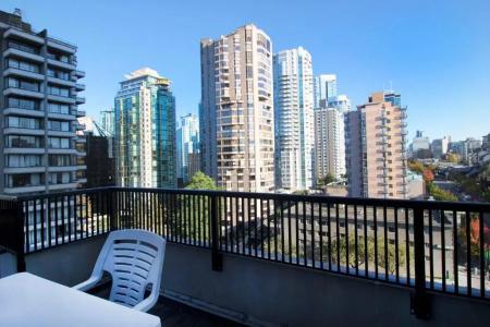 Divya Sutra Suites on Robson Downtown - 72