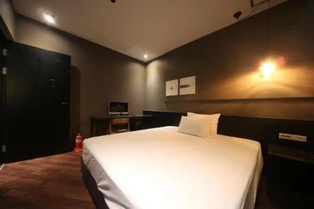 Beomil Brown Dot - 130