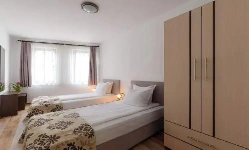 Grand Royale Apartment Complex & Spa - 56