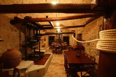 Liotrivi Historical Mansion and Boutique - 14