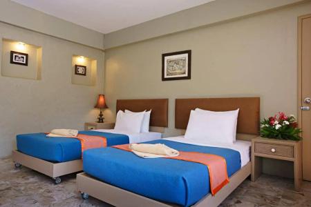 Rockgarden Beach Resort - 4