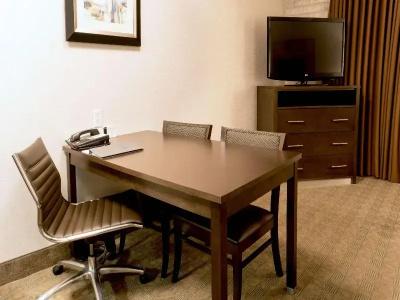 Embassy Suites - 41