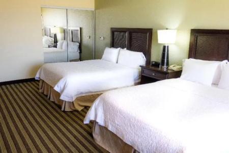 Hampton Inn - 153
