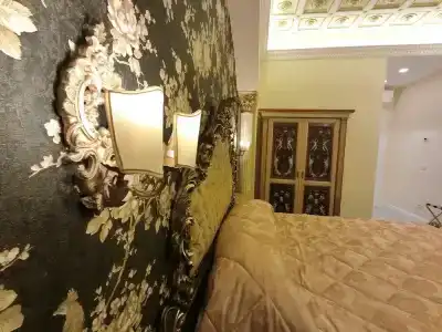 Impero Vaticano Suites Guest House - 91