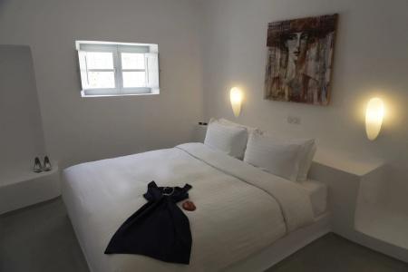 Trieris Villa & Suites - 4