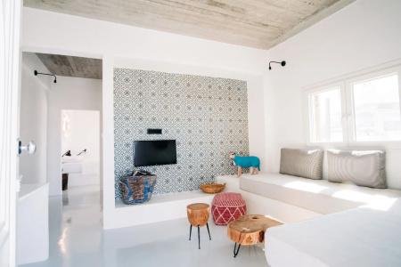 Mesanto Luxury Suites - 51