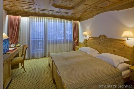 Swiss Alpine Allalin - 30