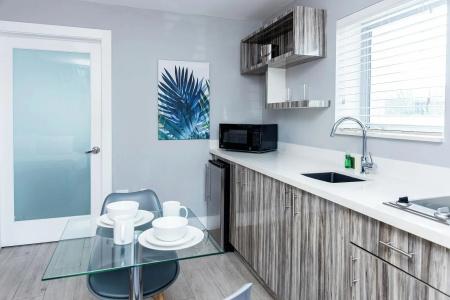 Beachside All Suites - 17
