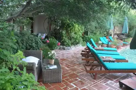 El Vino & Suites - 72