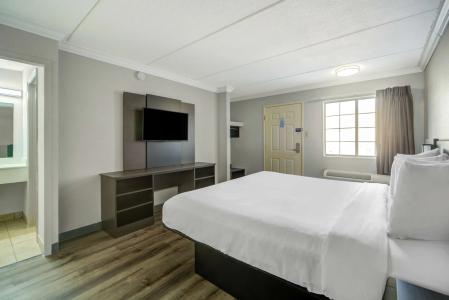 6 San Antonio, Tx i-35 North Corridor - 23