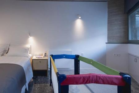Athens BlueBuilding - 144
