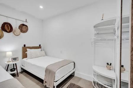The Alexander All Suites - 726